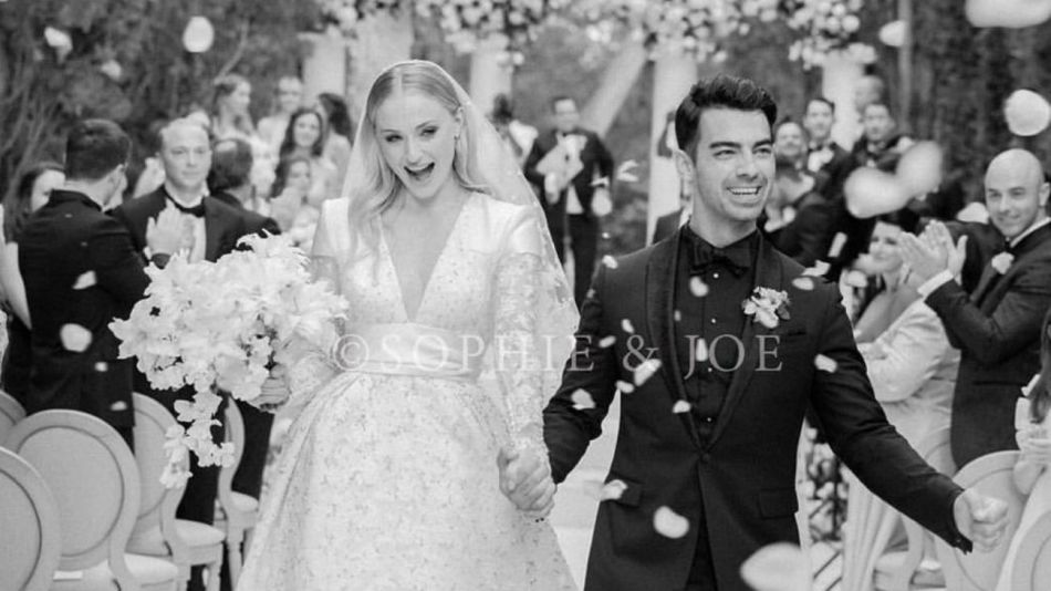 Sophie Turner y Joe Jonas compartieron las primeras fotos de su boda