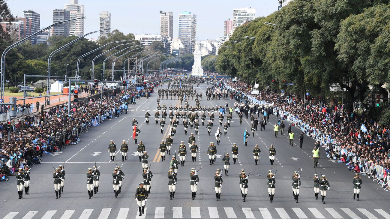 Las 10 mejores fotos del desfile por el Día de la Independencia Perfil