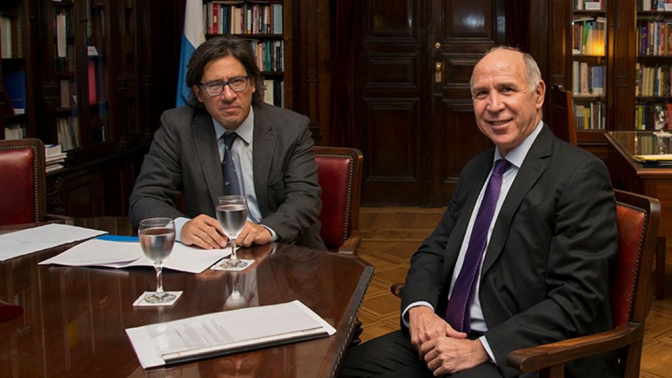 El ministro de Justicia, Germán Garavano, junto al juez de la Corte Suprema, Ricardo Lorenzetti.
