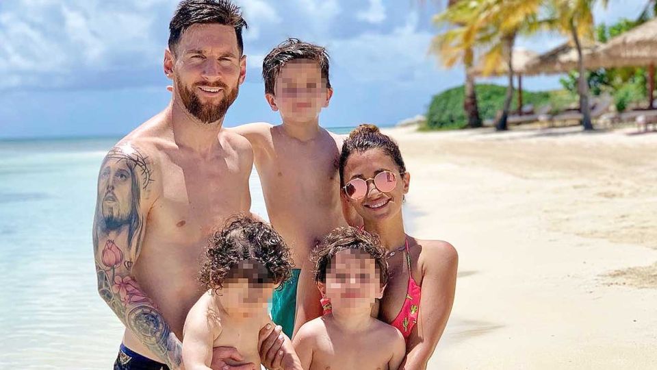Descanso. El jugador viajó con su esposa y sus tres hijos.