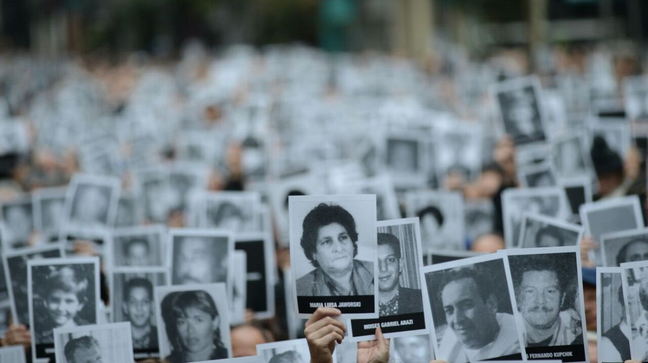 Homenaje por el 25° aniversario del atentado a la AMIA.