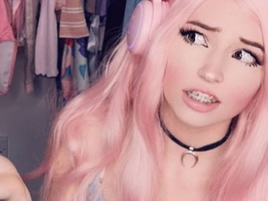 Llamen a salubridad! rs están tomando el agua de baño de Belle  Delphine