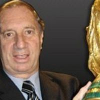 Angustia y preocupación por la salud de Carlos Bilardo