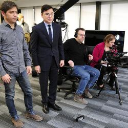 “Duran Barba disfrazó a Macri de otra cosa. La manipulación política es una estafa”.