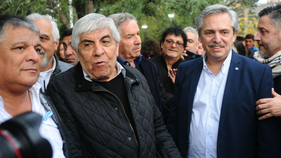 Hugo Moyano y Alberto Fernández.