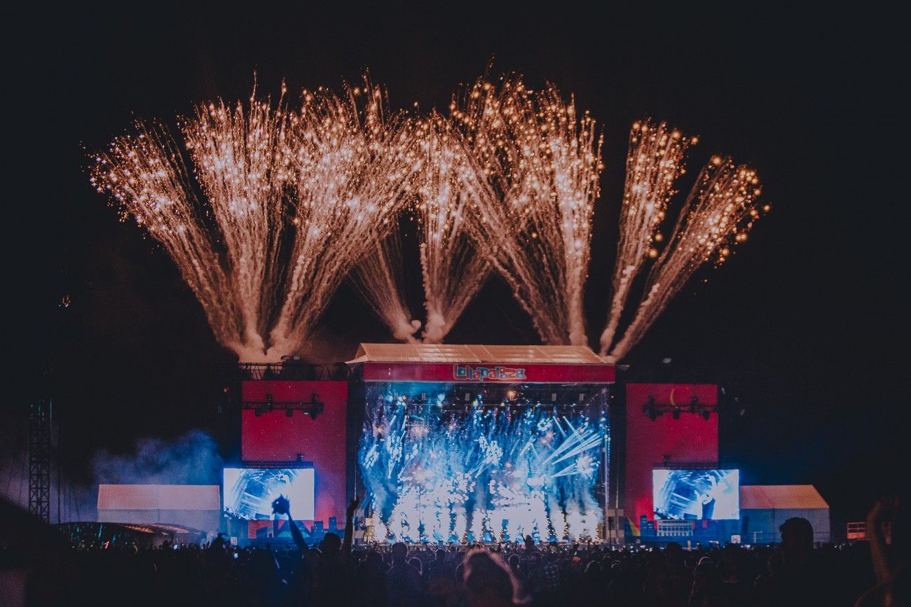 Se vivieron shows inolvidables de la mano de Bad Bunny, Nekfeu, The 1975 y Eric Prydz, entre otros. Llegando al final de la jornada, el cierre estuvo a cargo de The Strokes, Migos y Ben Harper & The Innocent Criminals.