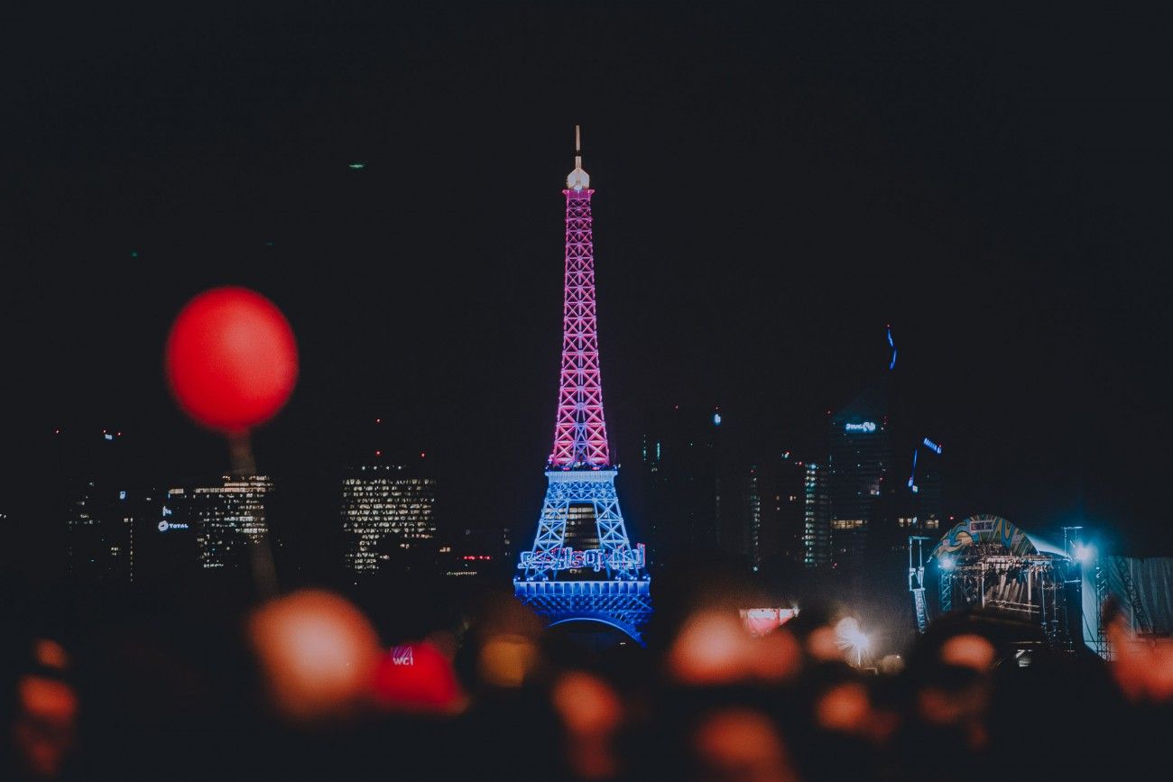 Con la Torre Eiffel de fondo, el Lollapalooza París tuvo su broche de oro con The Strokes en el Main Stage.