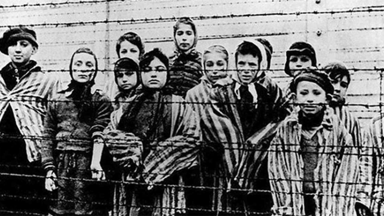 Los que se fugaron y sobrevivieron al horror de Auschwitz | Perfil