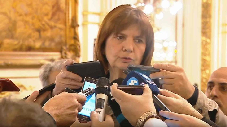 La ministra de segurida Patricia Bullrich en conferencia de prensa.