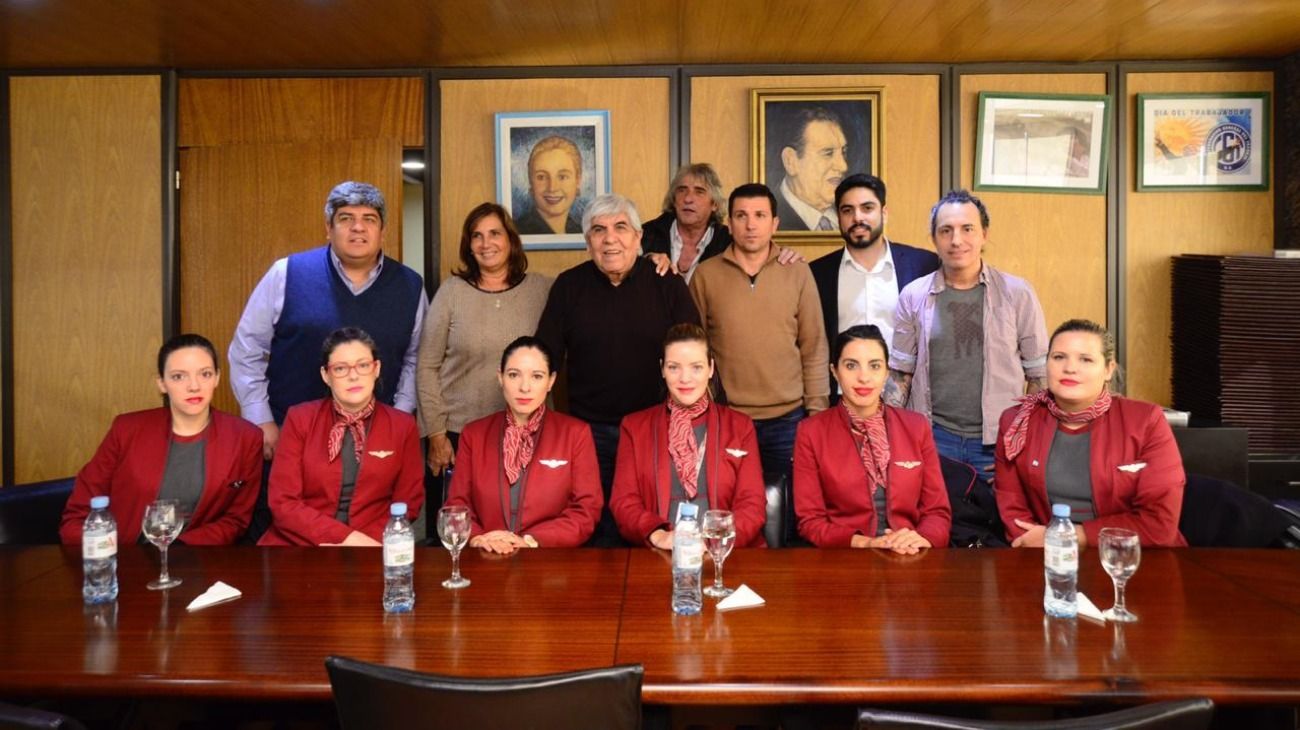 Aeronavegantes recibió el apoyo de los Moyano por la crisis aerocomercial.