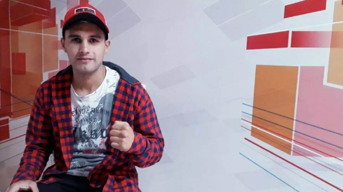 Boxer Hugo Santillán died five days after his most recent fight .