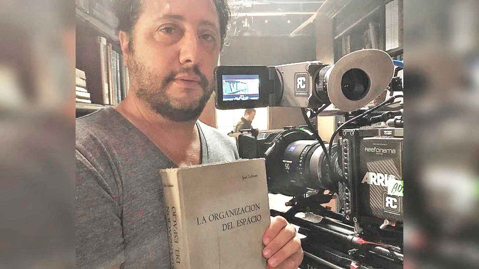 proyectos. Además del filme, el año que viene Chomski publicará un libro de cuentos, cuyo prólogo será de Auster, y otro con cartas que intercambiaron.