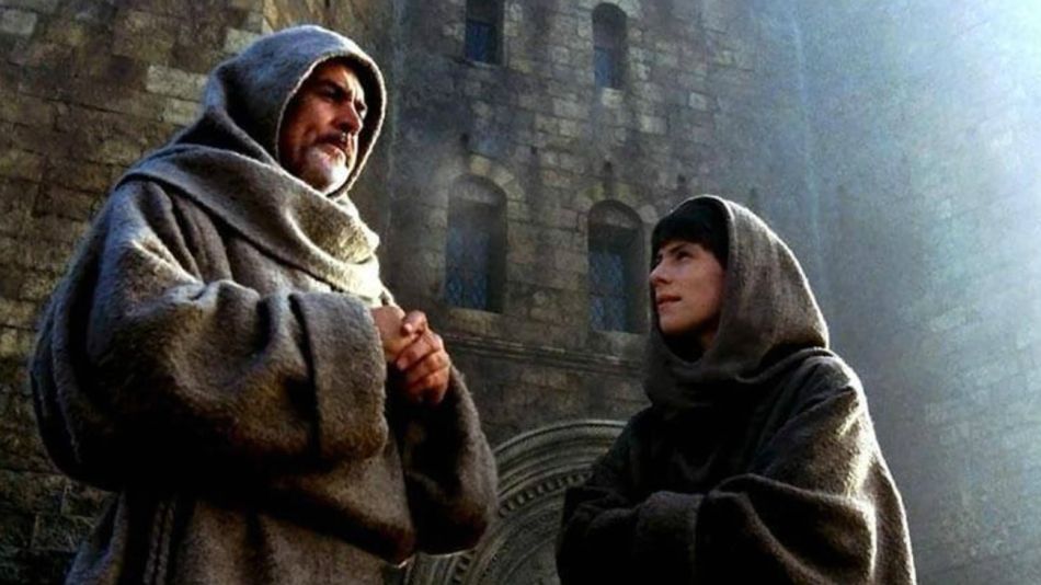 Una escena de la formidable "El Nombre de la Rosa".