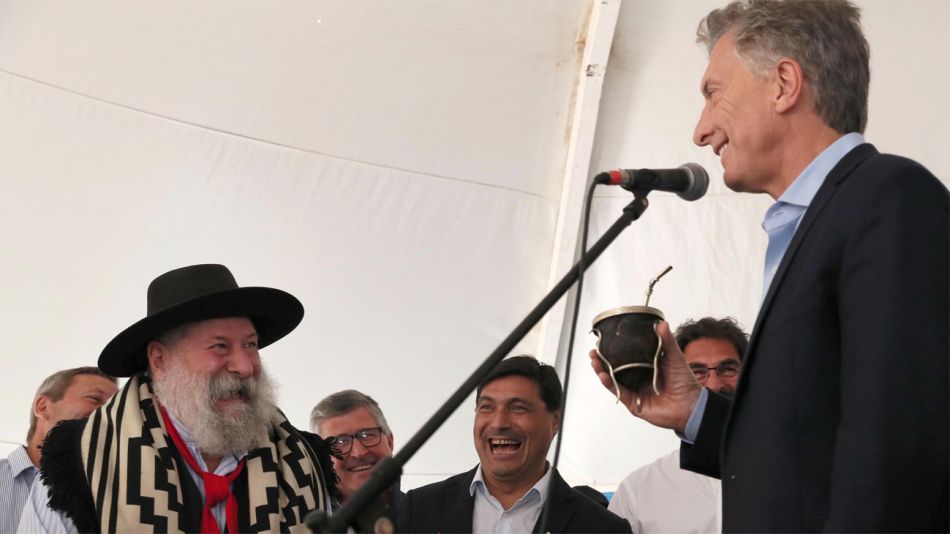Mauricio Macri de campaña con productores agropecuarios