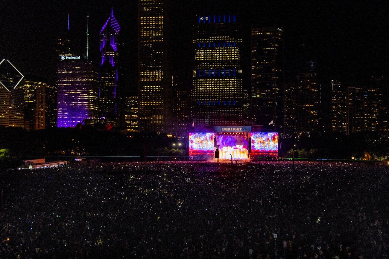 Lollapalooza fue fundado como un festival itinerante en 1991 y, luego de un impasse, hizo su esperado regreso en 2003, año que visitó más de 50 ciudades norteamericanas.