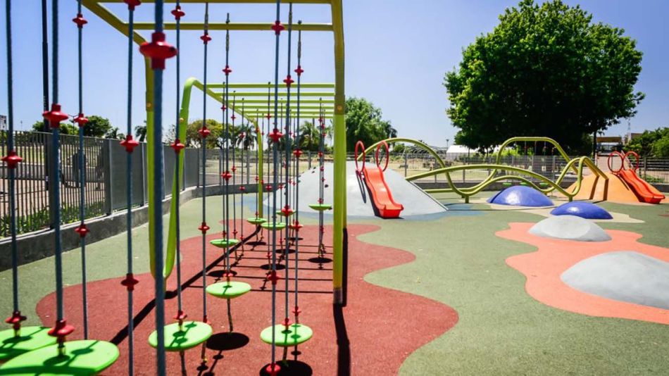 patios de juegos de las plazas de la Ciudad 01082019