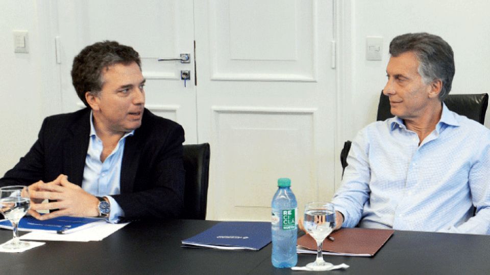 Polémica por las declaraciones patrimoniales de Macri y Dujovne