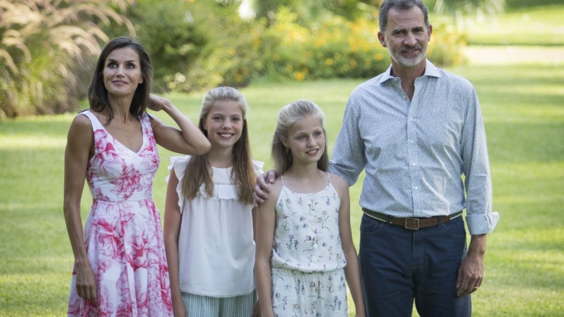 Los Reyes de España, en Mallorca: la perfecta fotografía familiar que ...