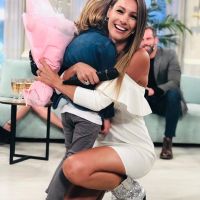 Pampita celebró junto a Benicio los 100 programas de "Pampita Online"