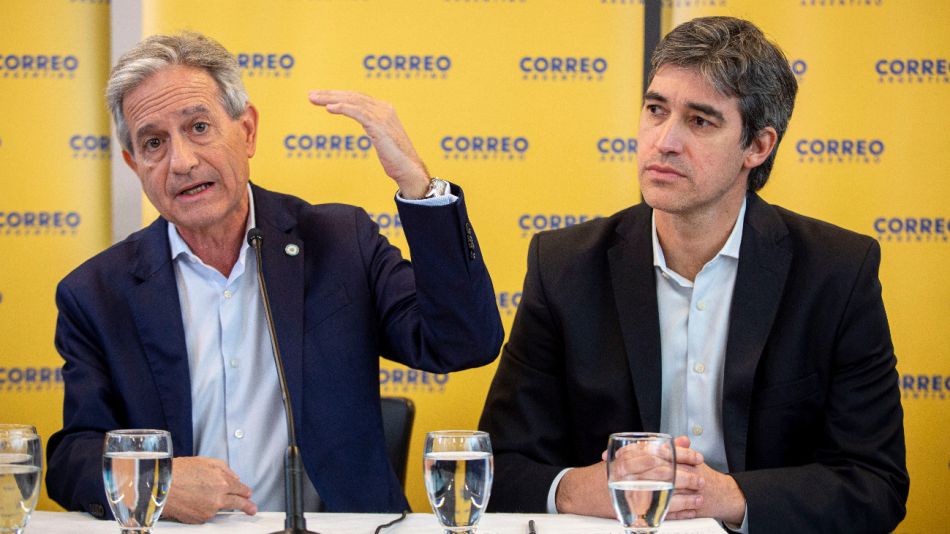 Los secretarios de Modernización, Andrés Ibarra, y de Asuntos Políticos e Institucionales, Adrián Pérez.