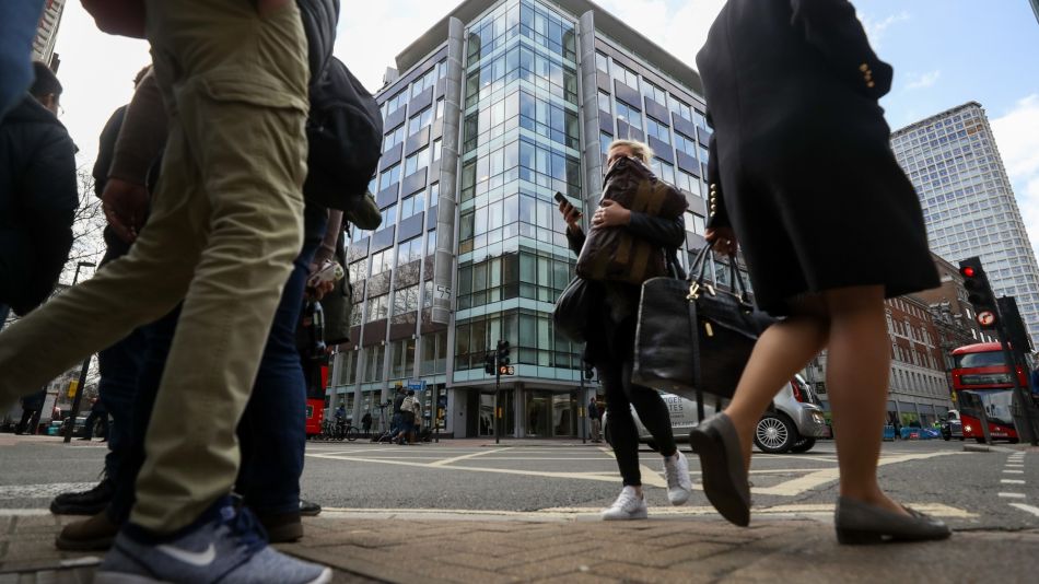 Cambridge Analytica Shuts Operations After Facebook Scandal
