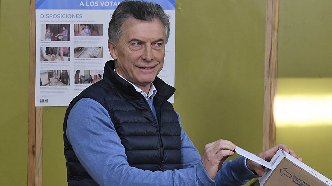 Macri, mientras emitía su voto. 