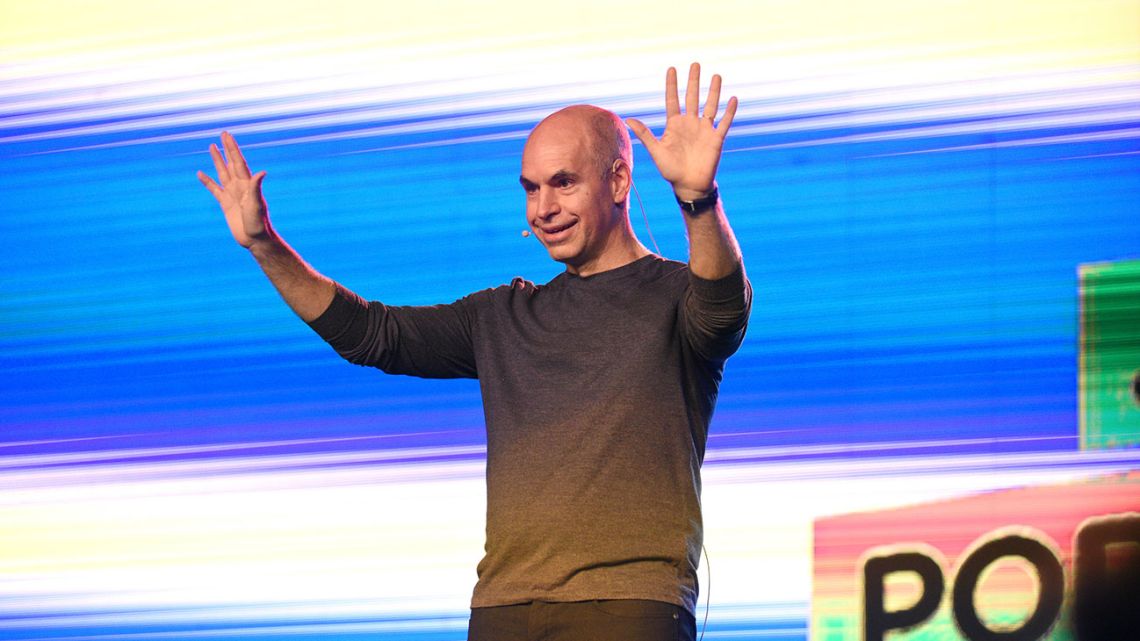 City government chief Horacio Rodríguez Larreta announces his victory in the August 11 PASO vote in the Juntos por el Cambio bunker.