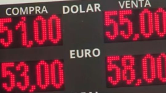 Tras la paso, el dólar supera los 50 pesos.