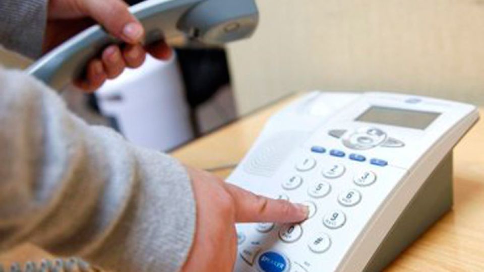Pifie de las encuestas: el drama del teléfono fijo