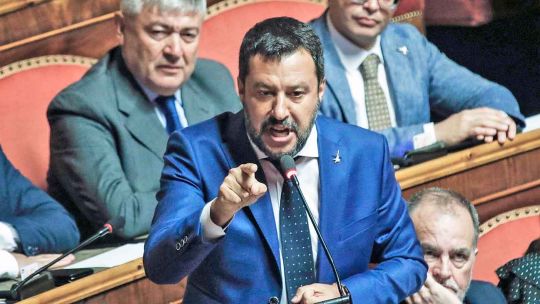 Duro. Xenófobo, euroescéptico, era el “hombre fuerte”. Pero ahora quiere gobernar en solitario.