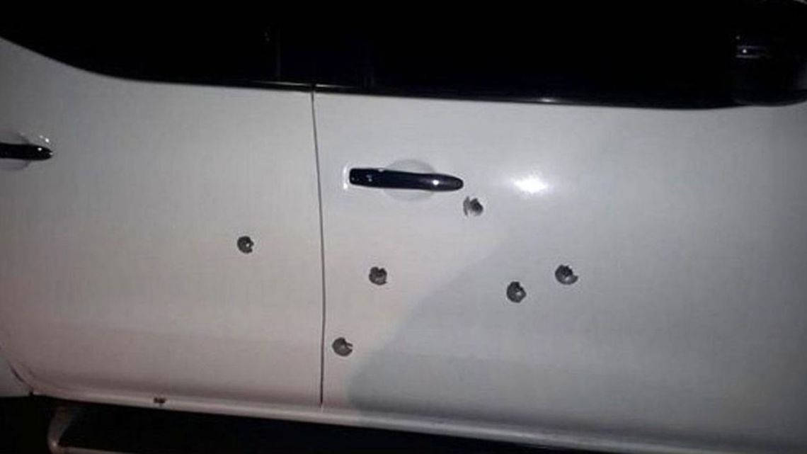 The six bullet holes found on the vehicle of Chubut province chief of government Federico Massoni. 