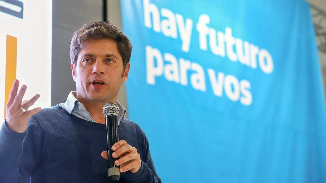 Axel Kicillof con los intendentes peronistas.