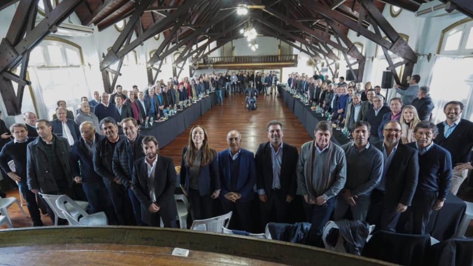 Vidal se reunió con intendentes oficialistas (Archivo)