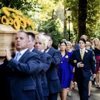 Máxima de Holanda y su familia en el funeral de Cristina