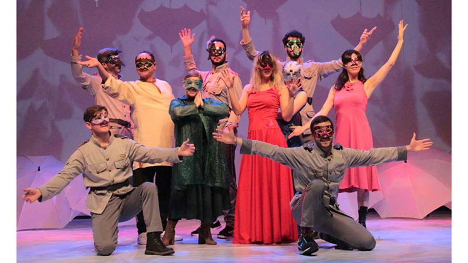 La obra fue nominada a los Premios ACE 2019 a Mejor Comedia y a Mejor Director de Comedia.