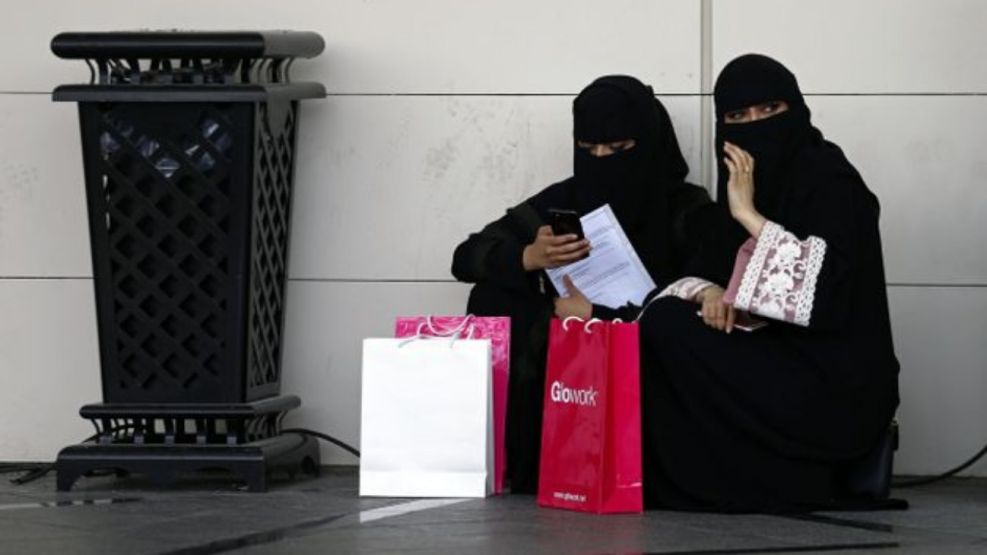 mujeres saudíes pasaportes 08222019