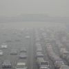 Una postal de la ciudad de Beijing cubierta por la bruma. Foto: AFP