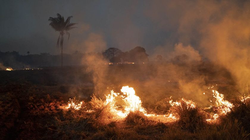 Brasil rechazó la ayuda del G7 para combatir los incendios en el Amazonas