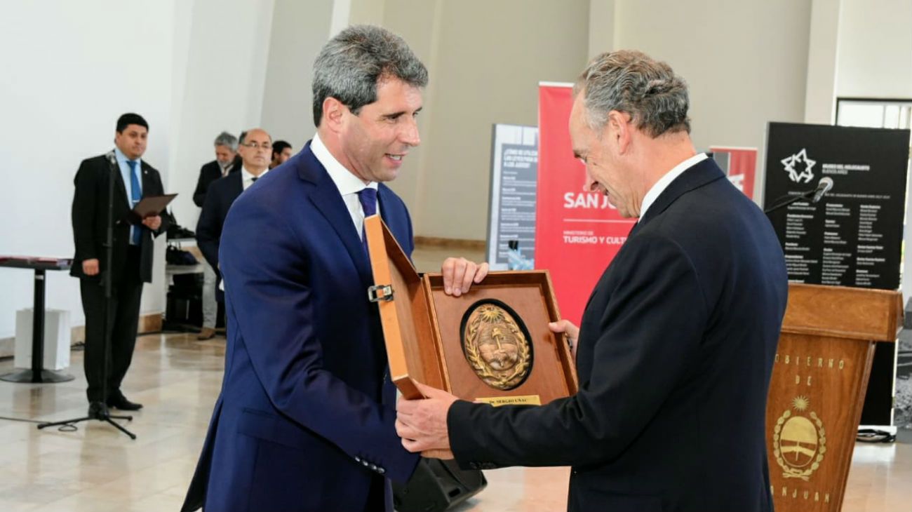 El gobernador Sergio Uñac y el presidente de la institución, Marcelo Mindlin, participaron del acto inaugural.