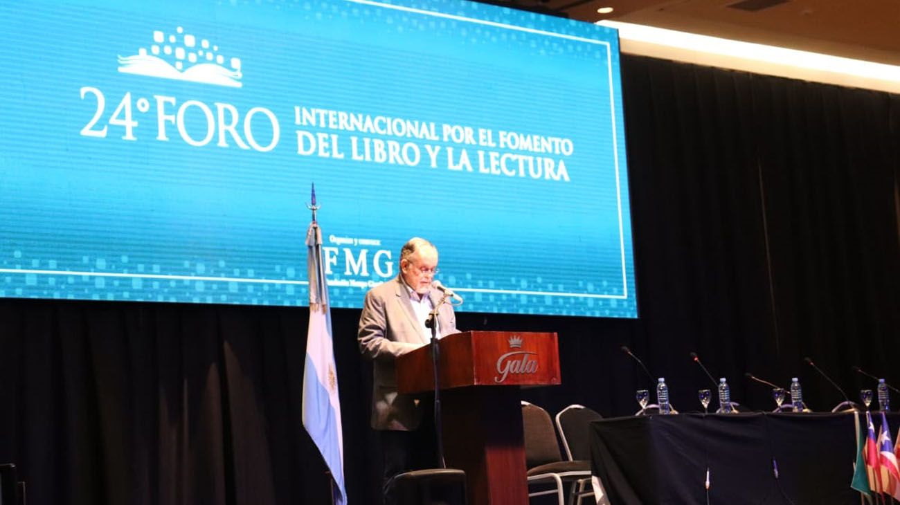 Mempo Giardinelli durante la apertura del Foro Internacional de Lectura de Chaco.