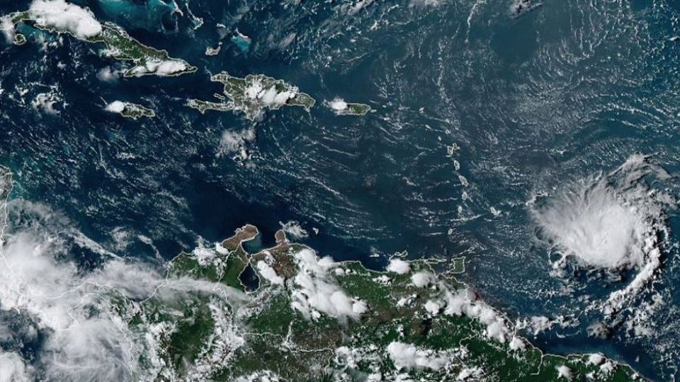 tormenta tropical Dorian