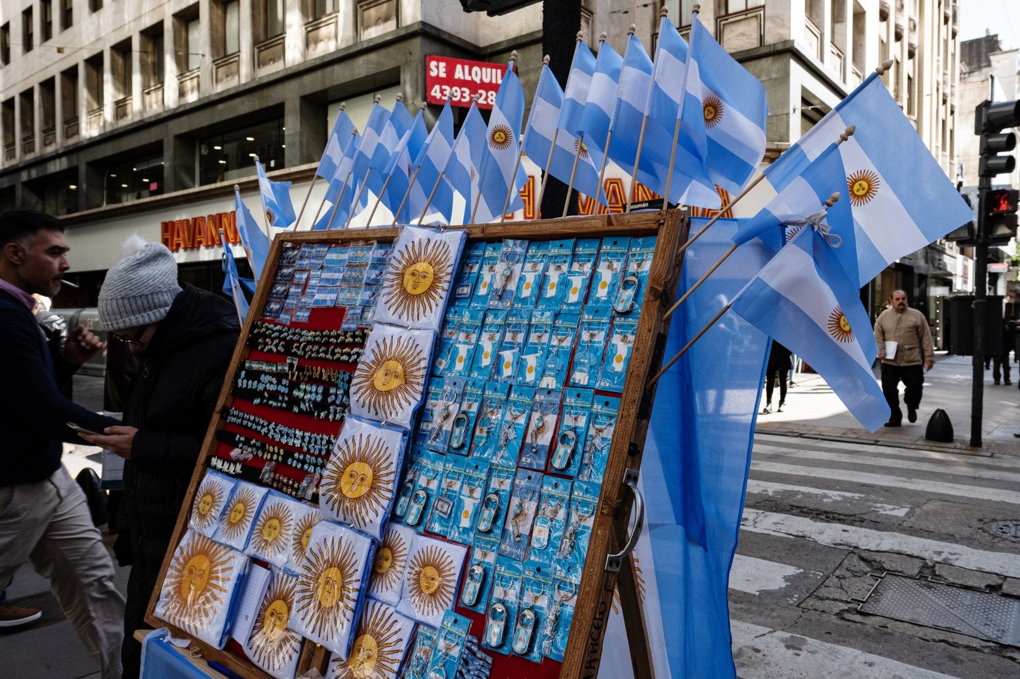 Fears of Argentina Default Loom Large as Traders Dump Everything