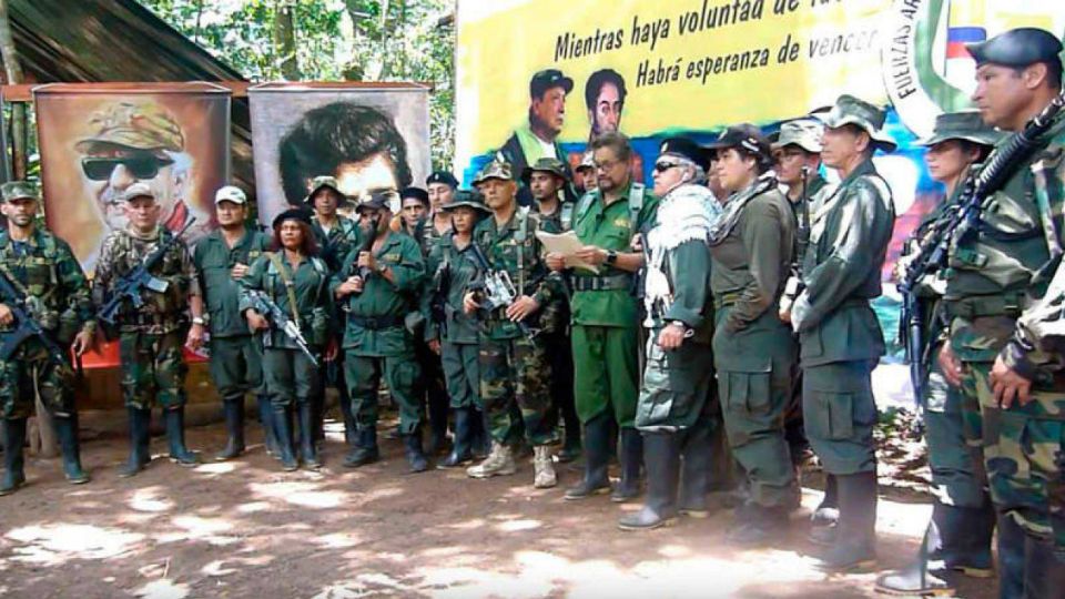 Tres exlíderes guerrilleros anunciaron su regreso a las armas, luego de la "traición" del gobierno colombiano del acuerdo de paz de 2016, según ellos.