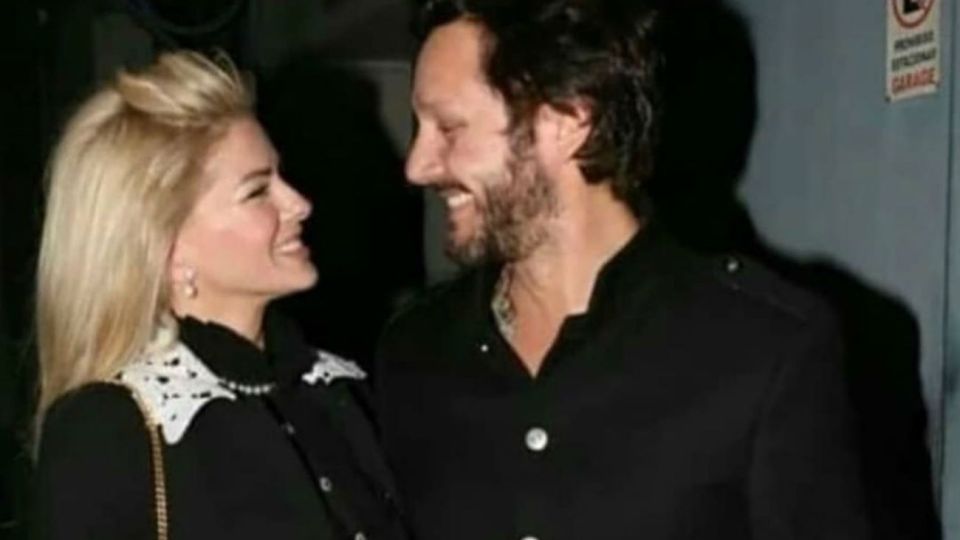 ¿Crisis? La China suárez y Bejamín Vicuña, a los besos en la fiesta de ATAV