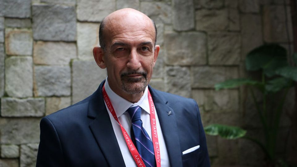 Mario Stevenson fue uno de los disertantes internacionales del Simposio. Acercó los avances sobre una vacuna para la cura financiada por la Fundación Bill y Melinda Gates.