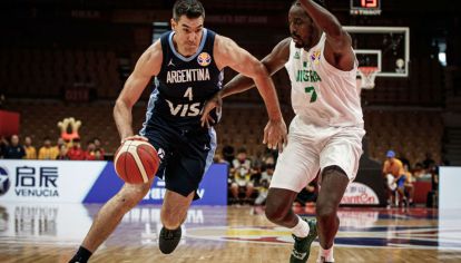 Luis Scola fue nuevamente una de las figuras de Argentina. Aportó 23 puntos ante Nigeria.
