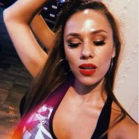Barby Silenzi incendió las redes en toples y mostrando la cola
