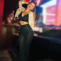 Barby Silenzi incendió las redes en toples y mostrando la cola