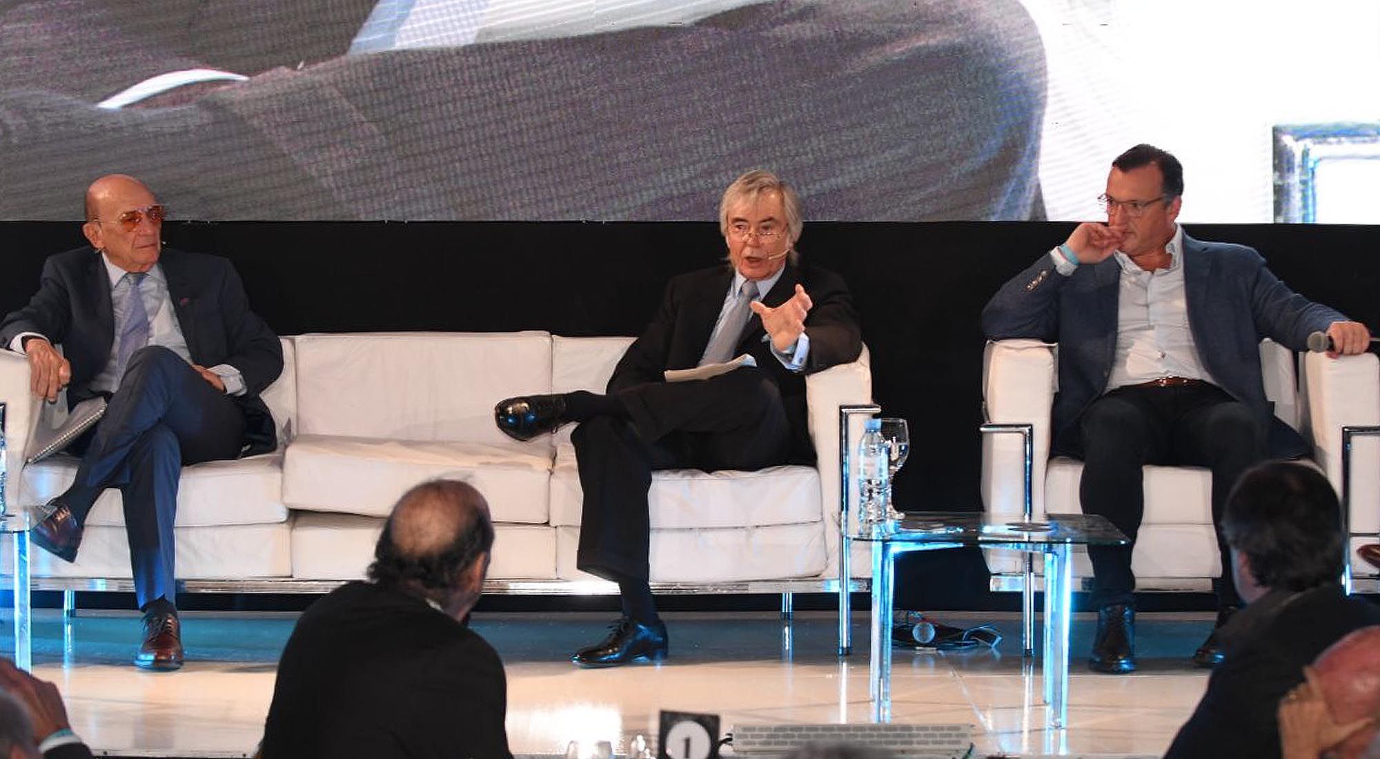 El presidente Mauricio Macri Cerró la jornada de AEA.