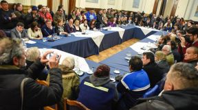 La reunión de diputados opositores con dirigentes de movimientos sociales este miércoles 4 de septiembre en el Congreso.